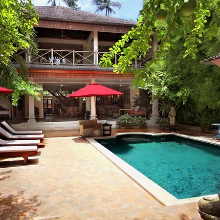 Villa Varuna Legian Buitenkant foto
