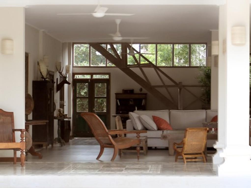 Villa Varuna Legian Kamer foto
