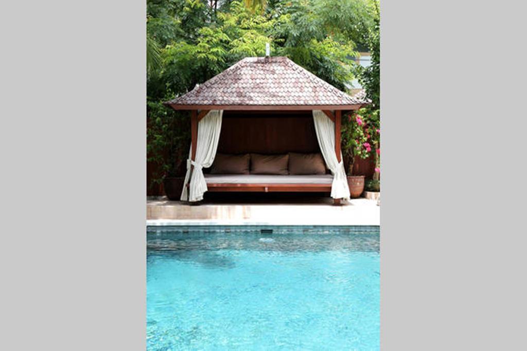 Villa Varuna Legian Kamer foto