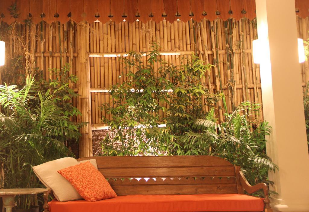 Villa Varuna Legian Buitenkant foto